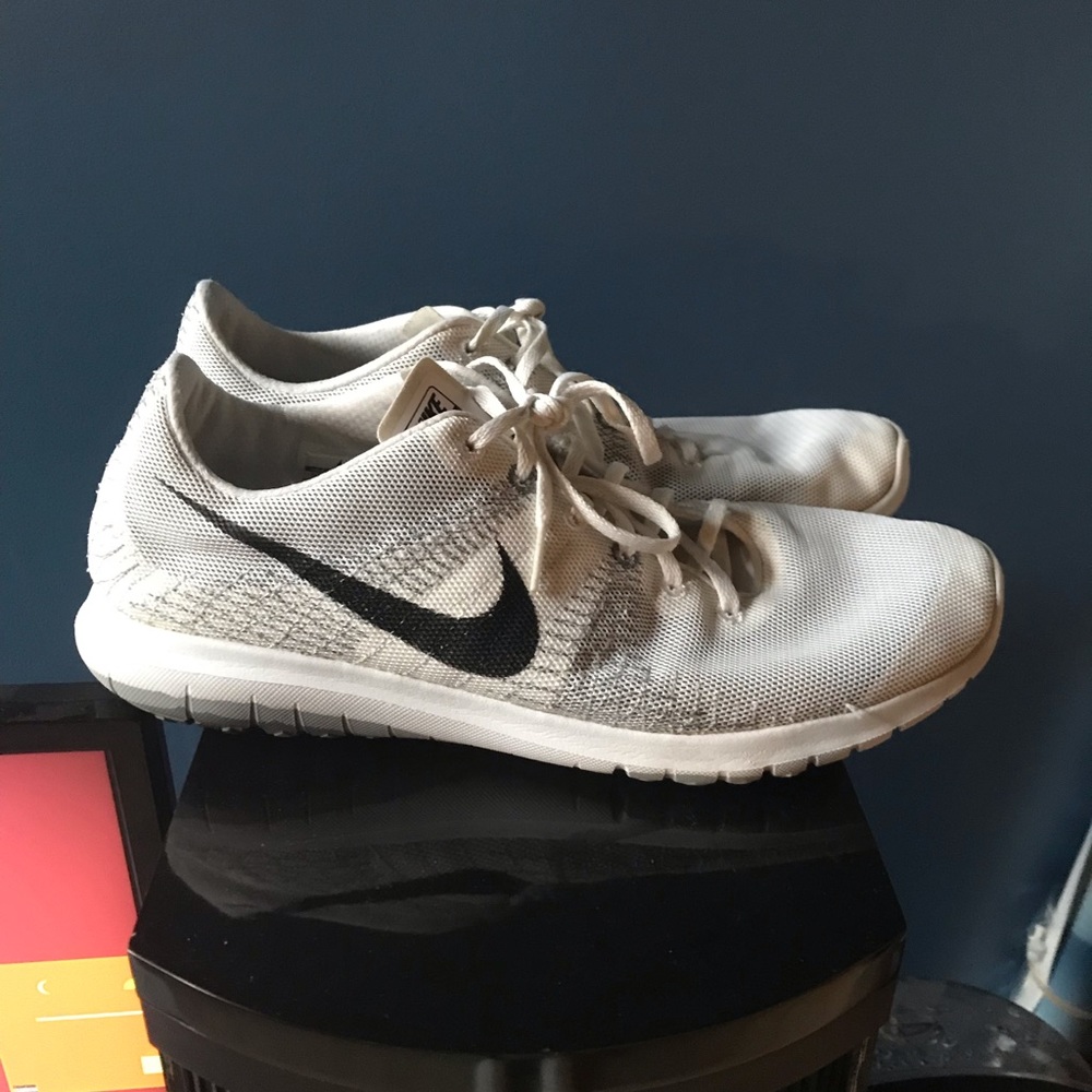 Nike Fury Running Shoes